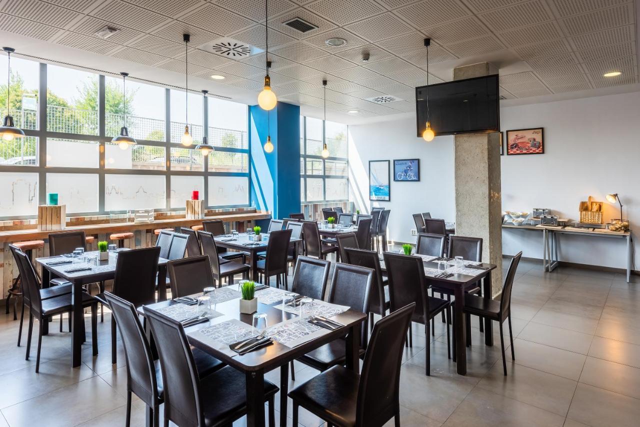 Madrid Airport Suites, Affiliated By Melia מראה חיצוני תמונה