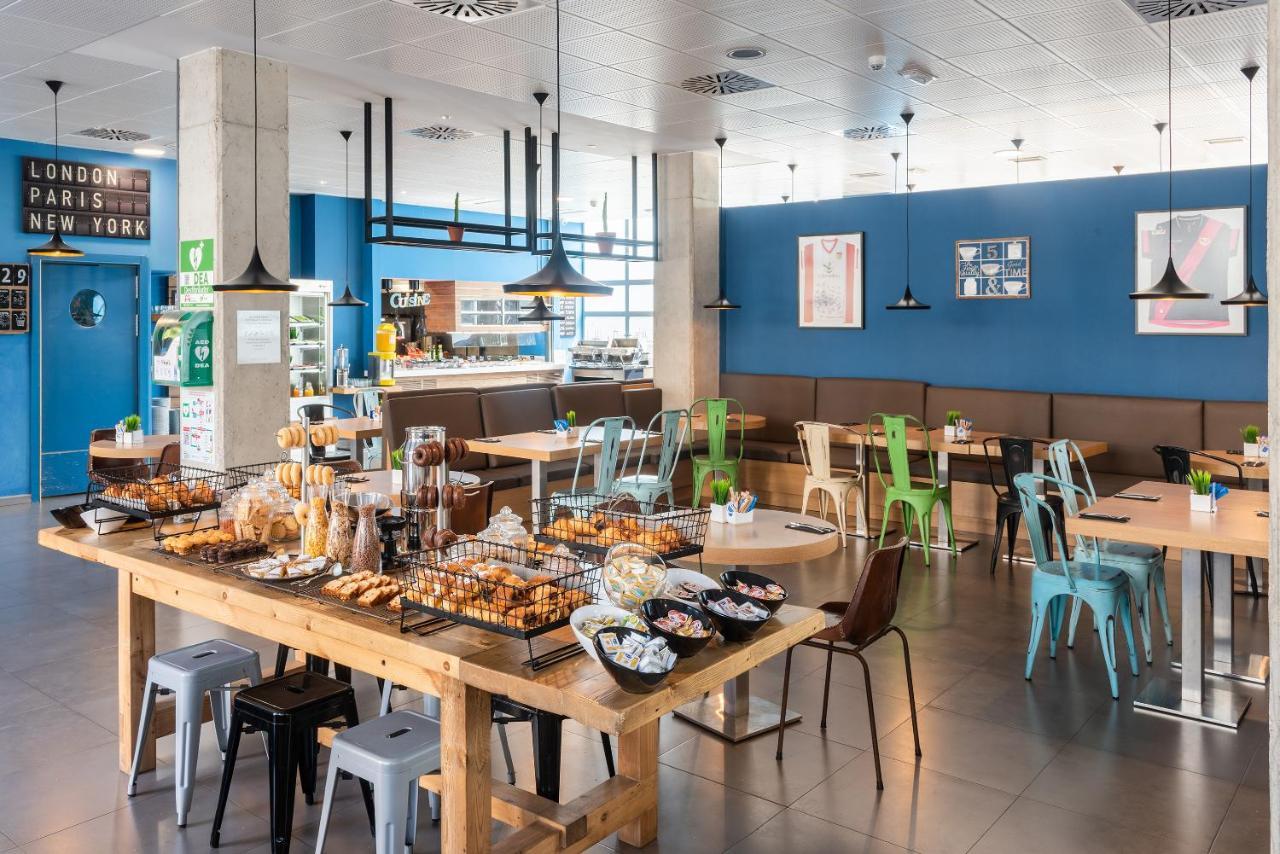 Madrid Airport Suites, Affiliated By Melia מראה חיצוני תמונה