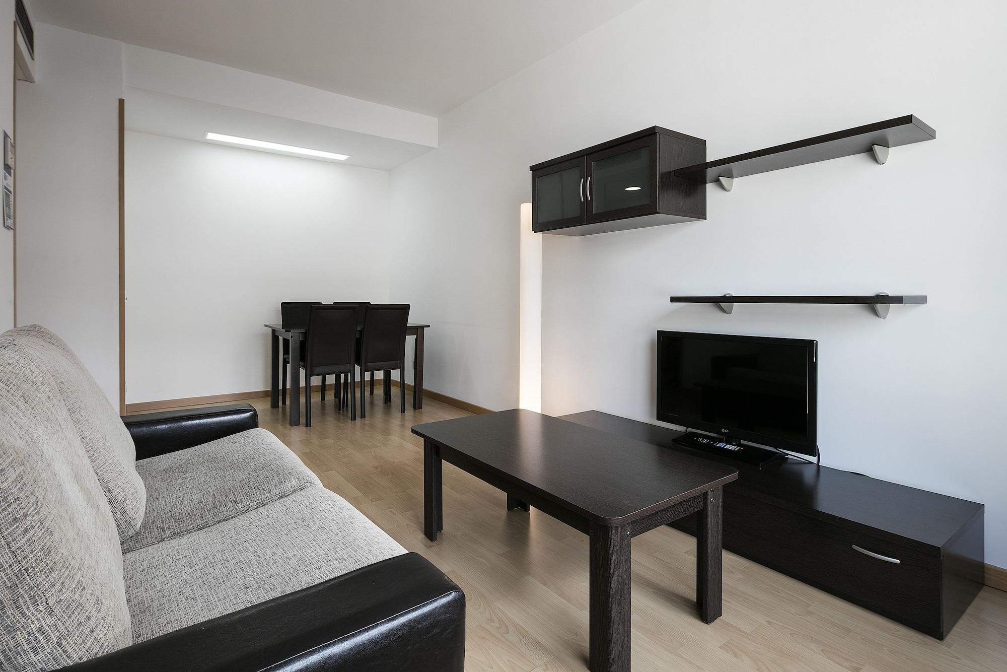 Madrid Airport Suites, Affiliated By Melia מראה חיצוני תמונה