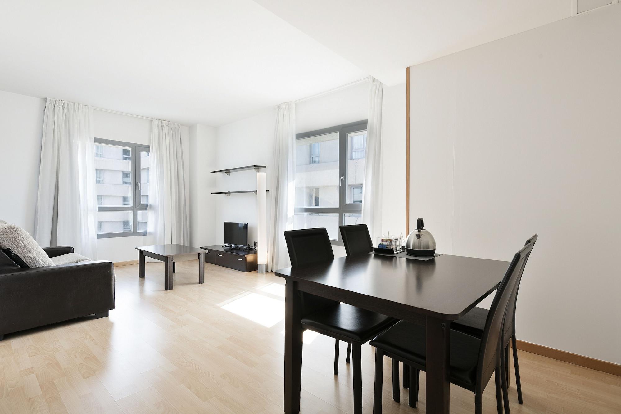Madrid Airport Suites, Affiliated By Melia מראה חיצוני תמונה