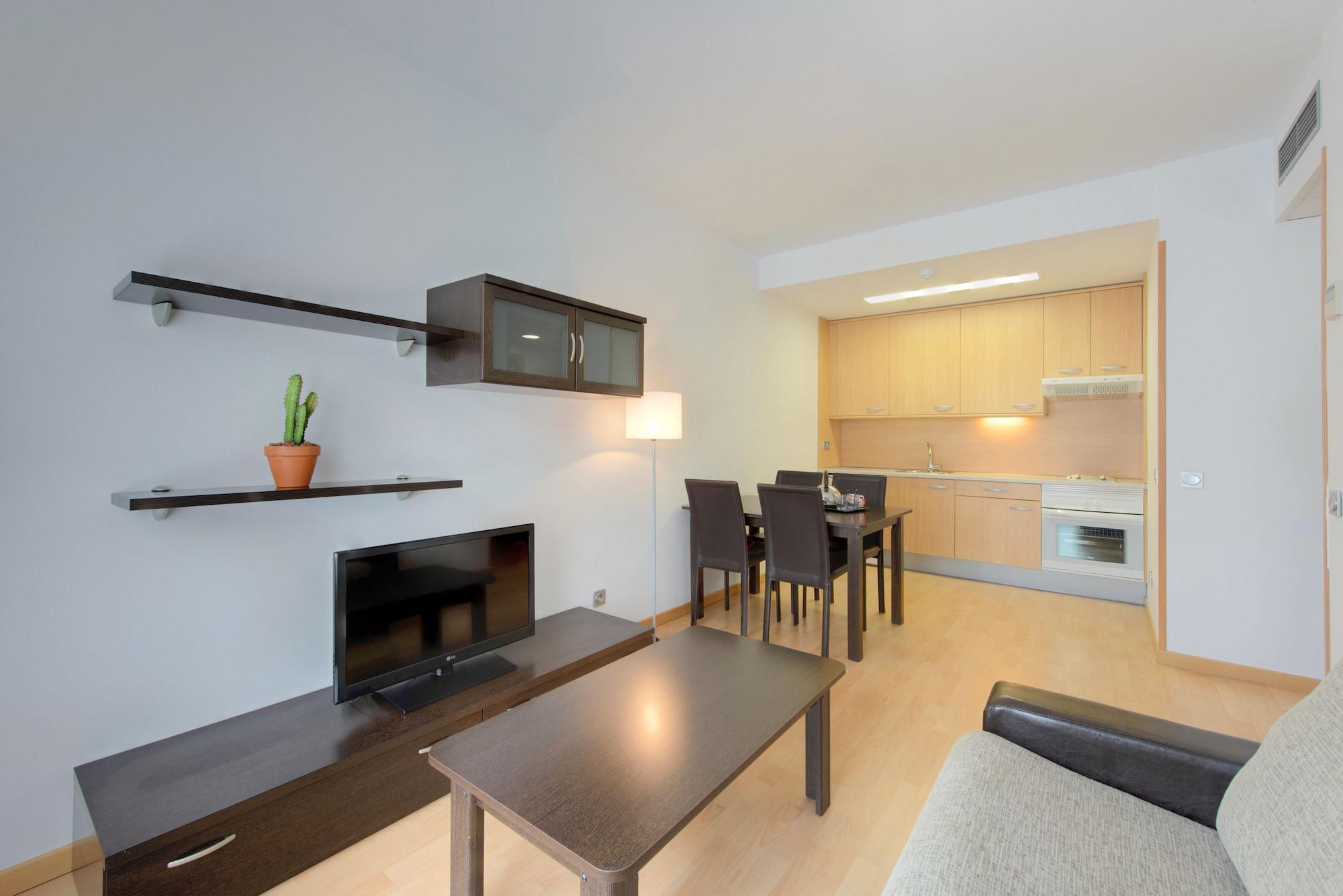Madrid Airport Suites, Affiliated By Melia מראה חיצוני תמונה