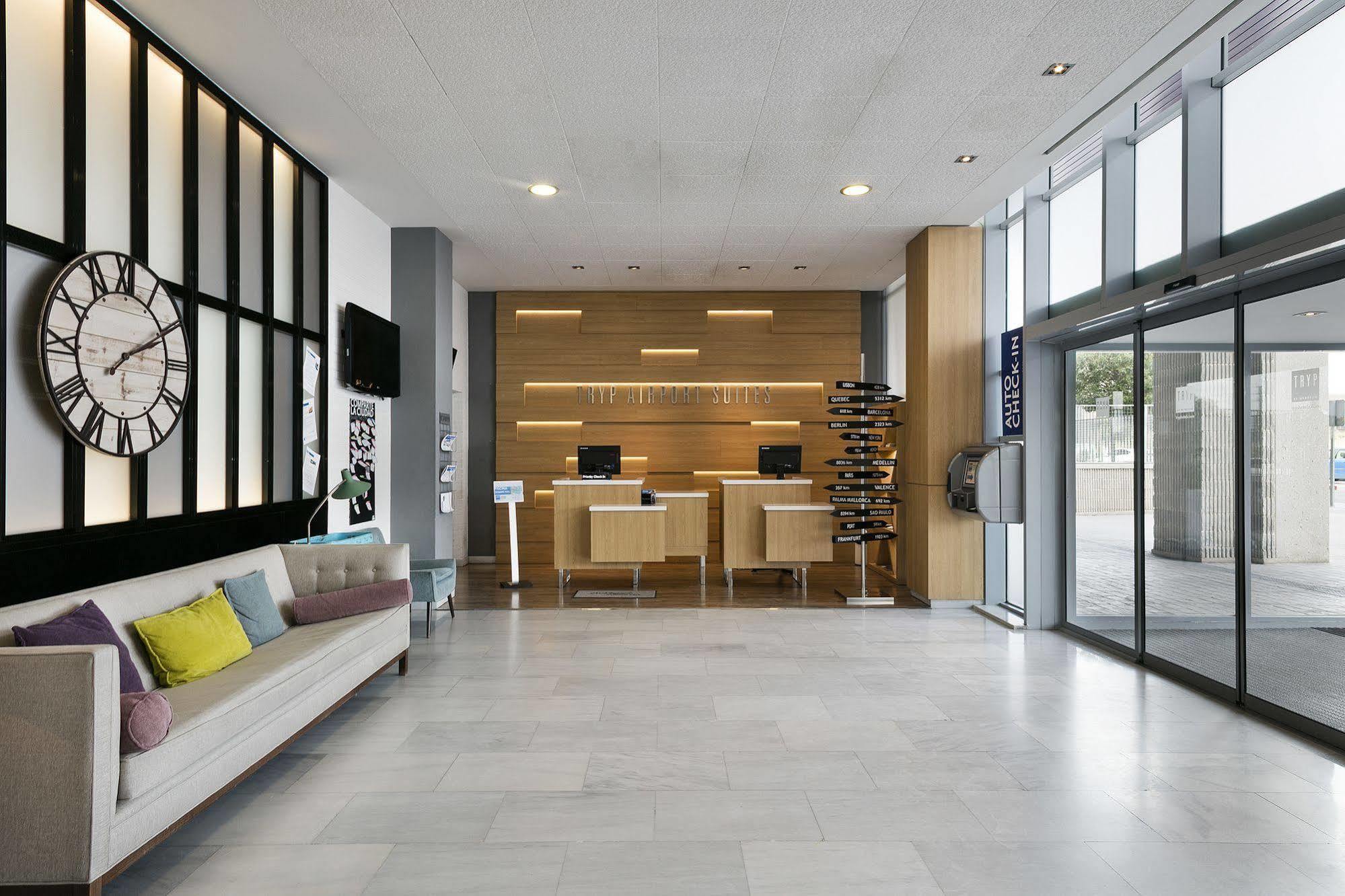 Madrid Airport Suites, Affiliated By Melia מראה חיצוני תמונה