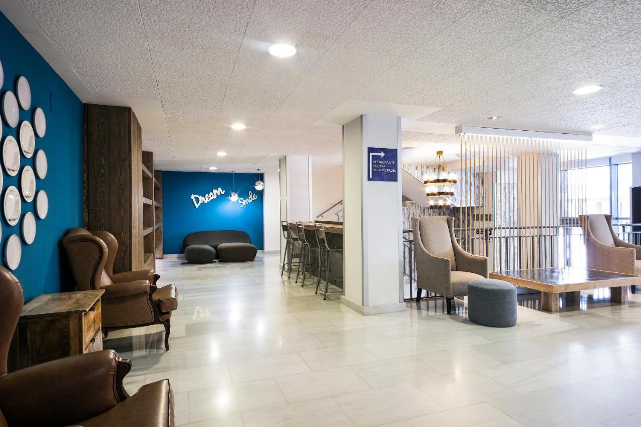 Madrid Airport Suites, Affiliated By Melia מראה חיצוני תמונה