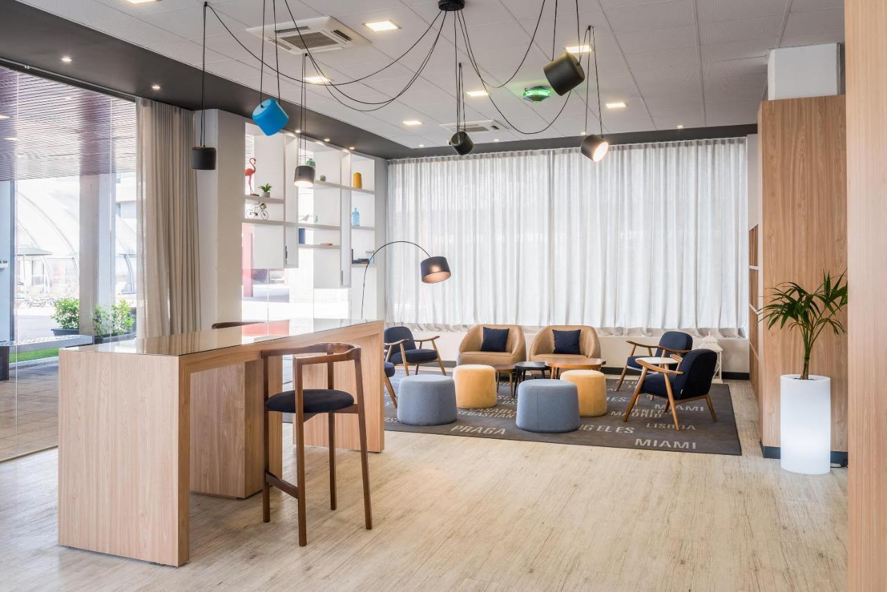 Madrid Airport Suites, Affiliated By Melia מראה חיצוני תמונה